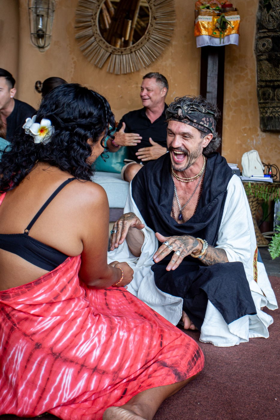 Joyful connection between attendees